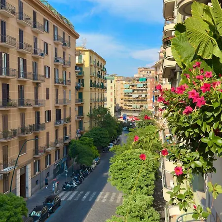 Michelangelo 48 Affittacamere Napoli